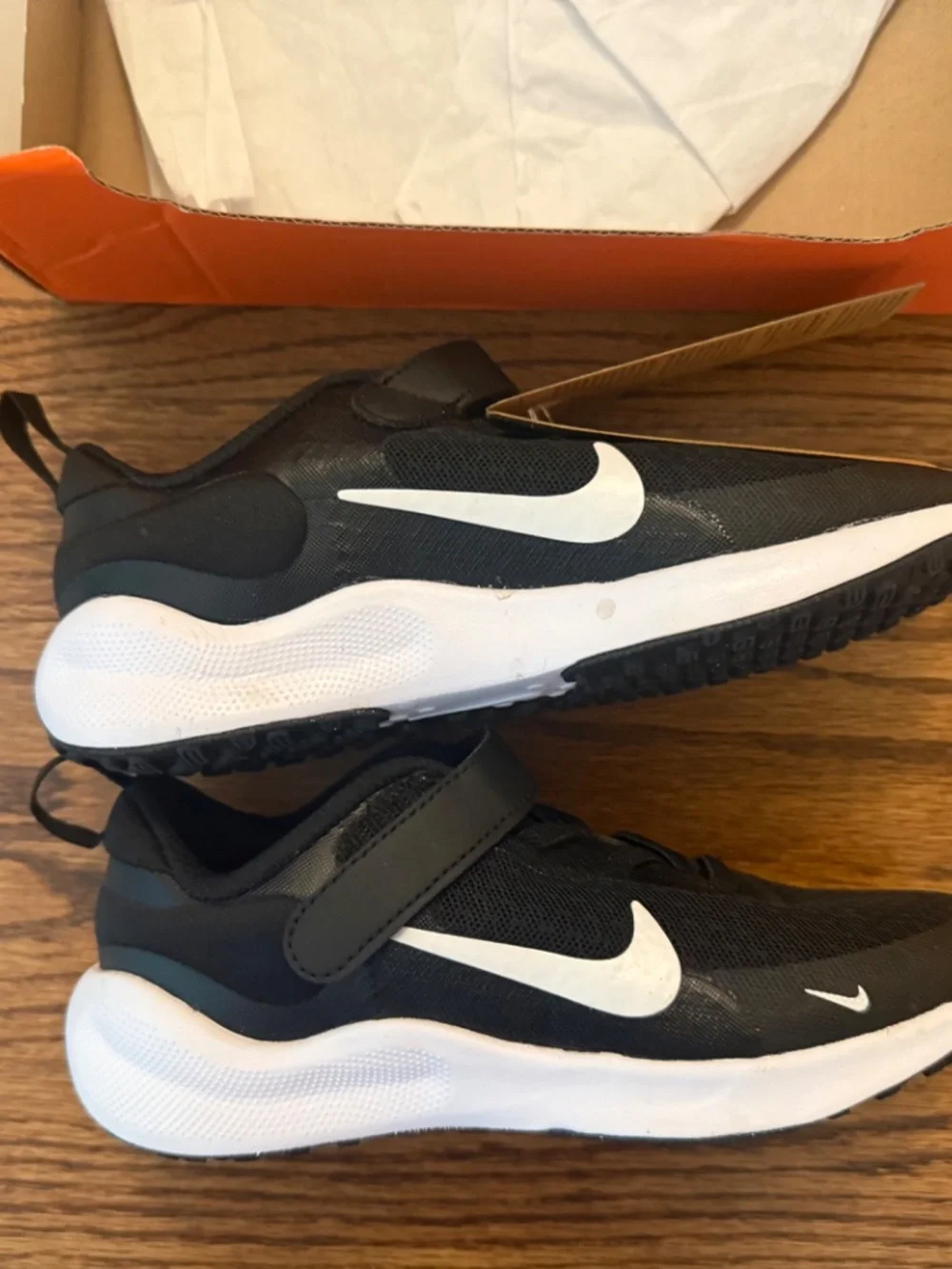 New! Nike Revolution 7 Little Kids' Running Shoes Size 12
